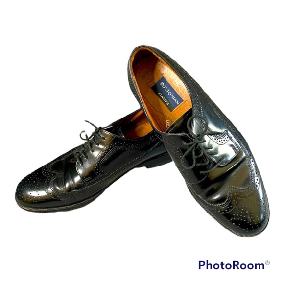 Bostonian Classics Wingtip Shoes 